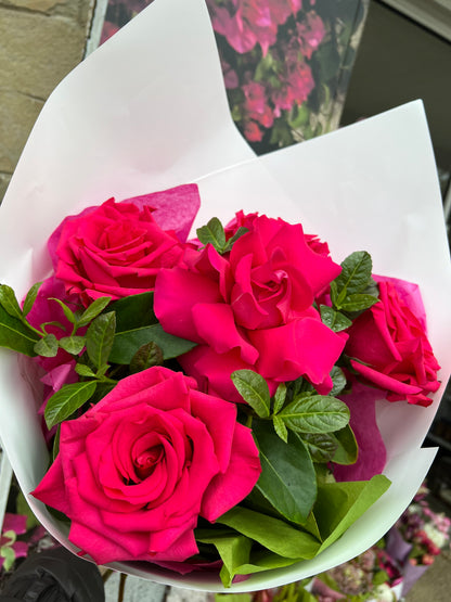 hot pink roses fresh flowers mornington florist mount eliza florist flower delivery birthday flowers anniversary flowers get well soon flowers sympathy flowers wedding flowers just because 