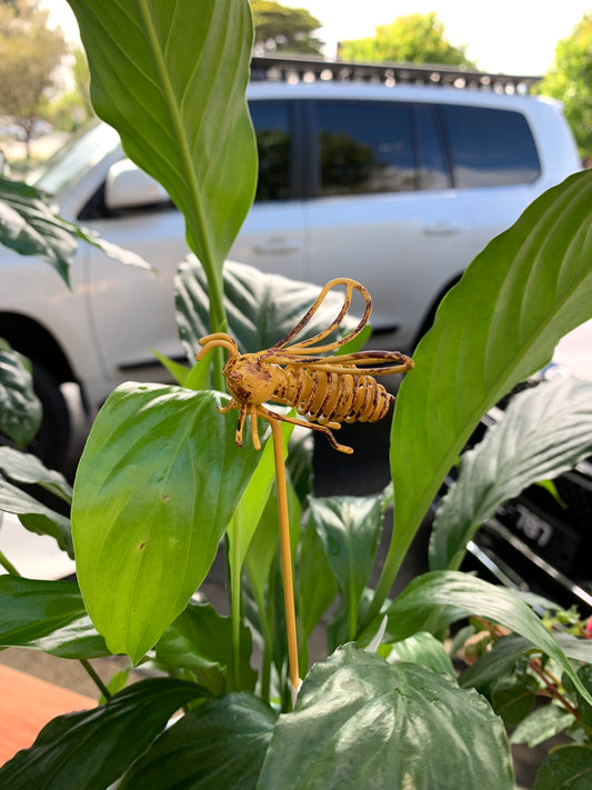 Bee on wire stick